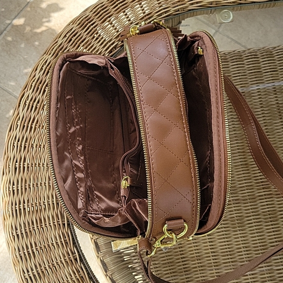 Joy & Iman cognac leather crossbody bag - Picture 7 of 14